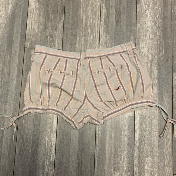 Hollister Striped Tie Shorts - Picture 2 of 3